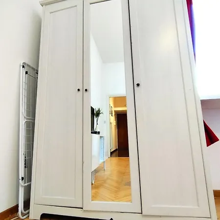 Apartment Cosy Next To The Station Warsaw